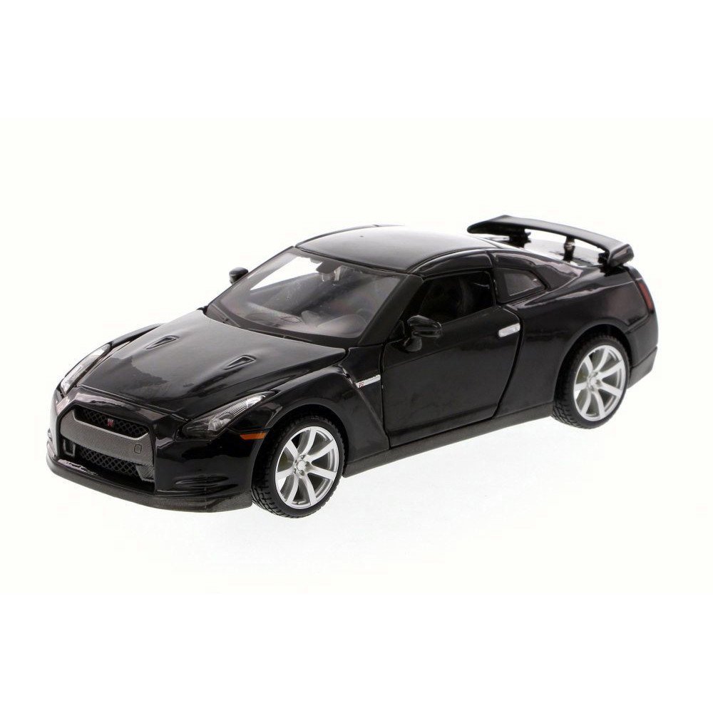 Металлическая модель Maisto Nissan GT-R 2009 1:24 - 31900