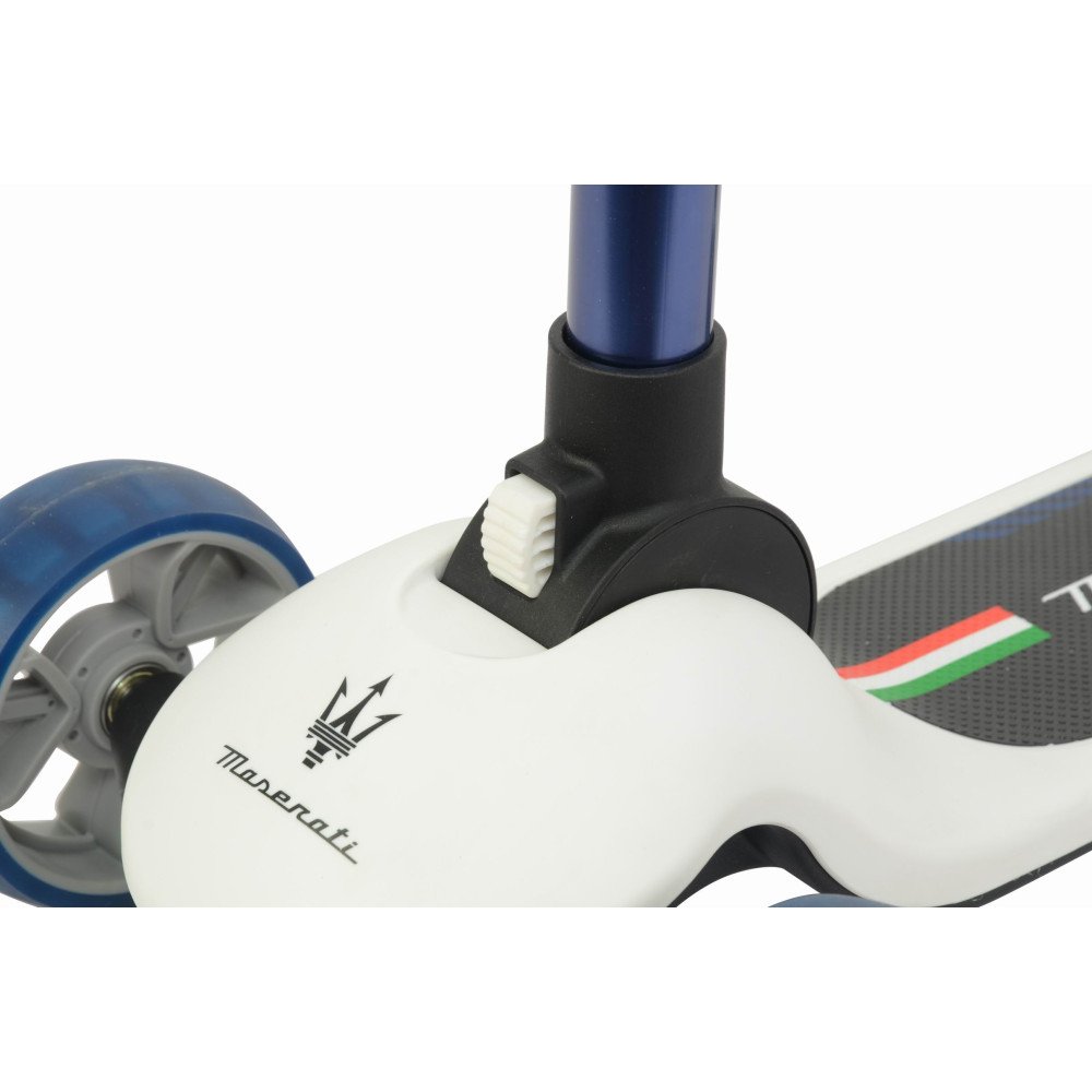 Трехколесный беговел-самокат Maserati с сиденьем - CLB-0140-WHITE