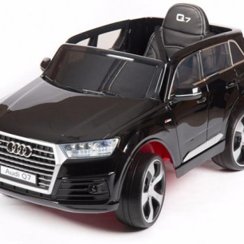 Радиоуправляемый детcкий электромобиль AUDI Q7