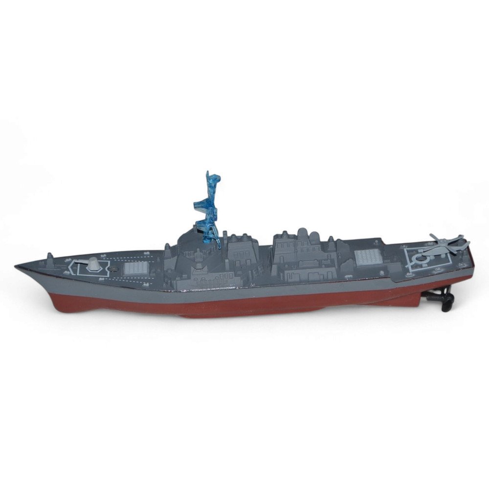 Военный корабль на радиоуправлении